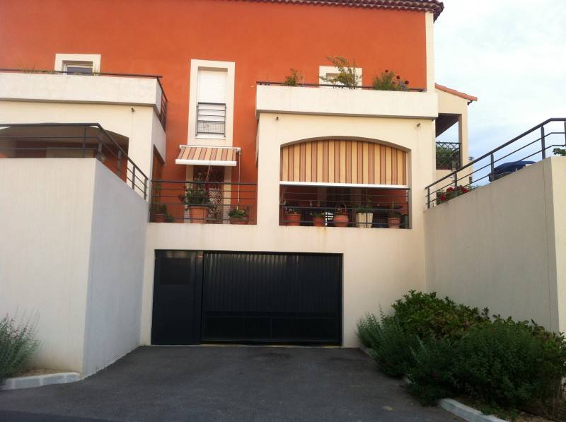 store bannes marseille valentine